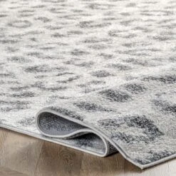 NuLOOM Annette Modern Leopard Print Area Rug 10 NuLOOM Annette Modern Leopard Print Area Rug -Home Decor GUEST 00cda8b7 6fd2 4437 adec c5484471da63