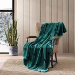 50"x60" Buddy The Dog Reversible Throw Blanket Green - Eddie Bauer -Home Decor GUEST 1245d001 8114 4cd2 863f 49be2ed111e7