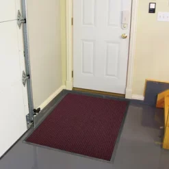 3'x4' Solid Dotted Doormat Burgundy/Black - HomeTrax