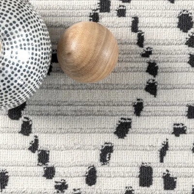 NuLOOM Mila Moroccan Diamond Trellis Area Rug 5 NuLOOM Mila Moroccan Diamond Trellis Area Rug - Image 5