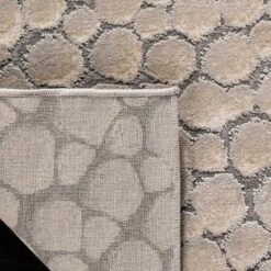 Marisa Pebble Area Rug - Safavieh -Home Decor GUEST 481b6be9 9e49 43d6 a1e9 791a44864349