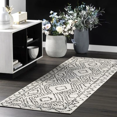 NuLOOM Mila Moroccan Diamond Trellis Area Rug 1 NuLOOM Mila Moroccan Diamond Trellis Area Rug