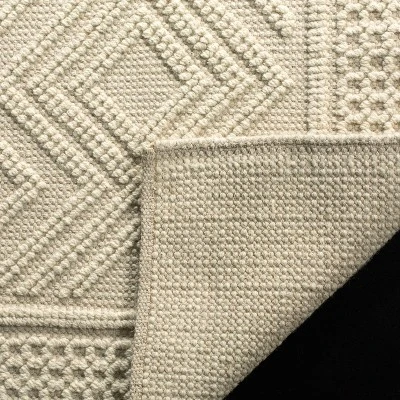 Teresita Geometric Woven Rug - Safavieh 2 Teresita Geometric Woven Rug - Safavieh - Image 2